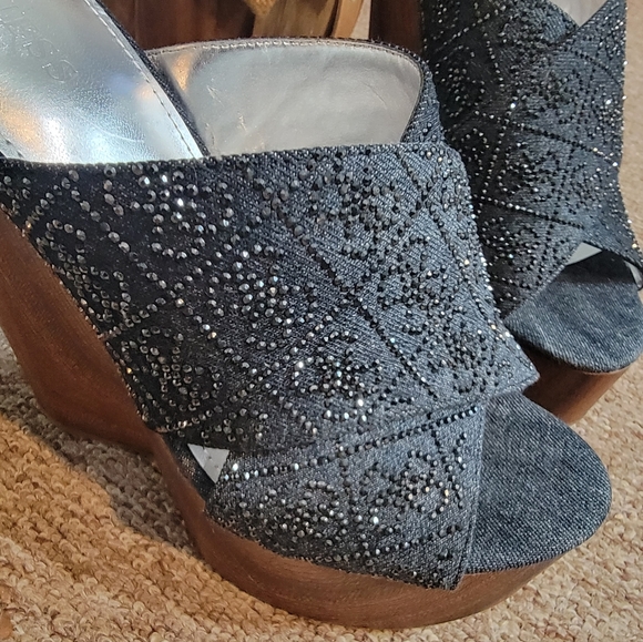 Guess womens Teishy platform wedged heels - Picture 5 of 5